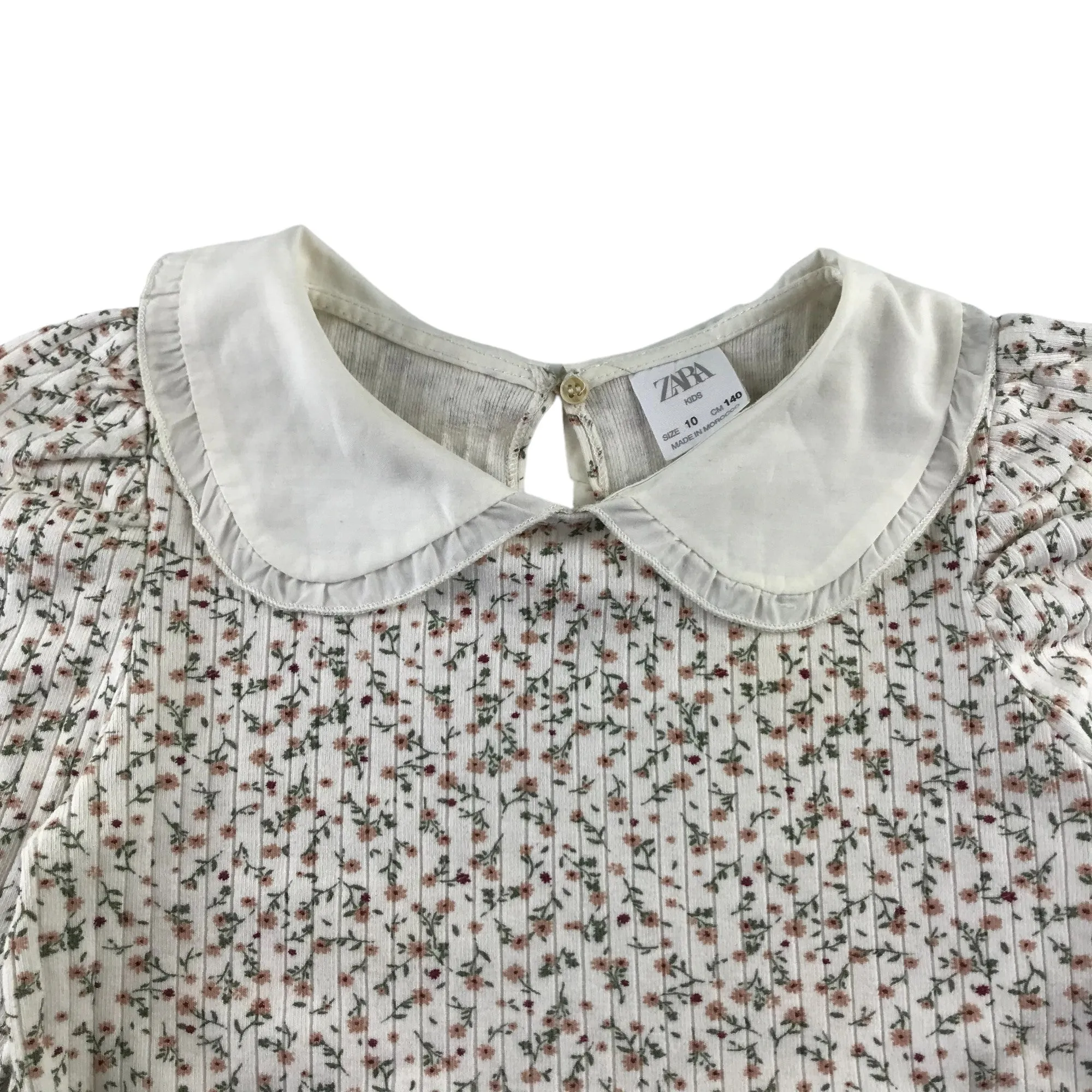 Zara t-shirt 9-10 years white floral printed with frilled collar